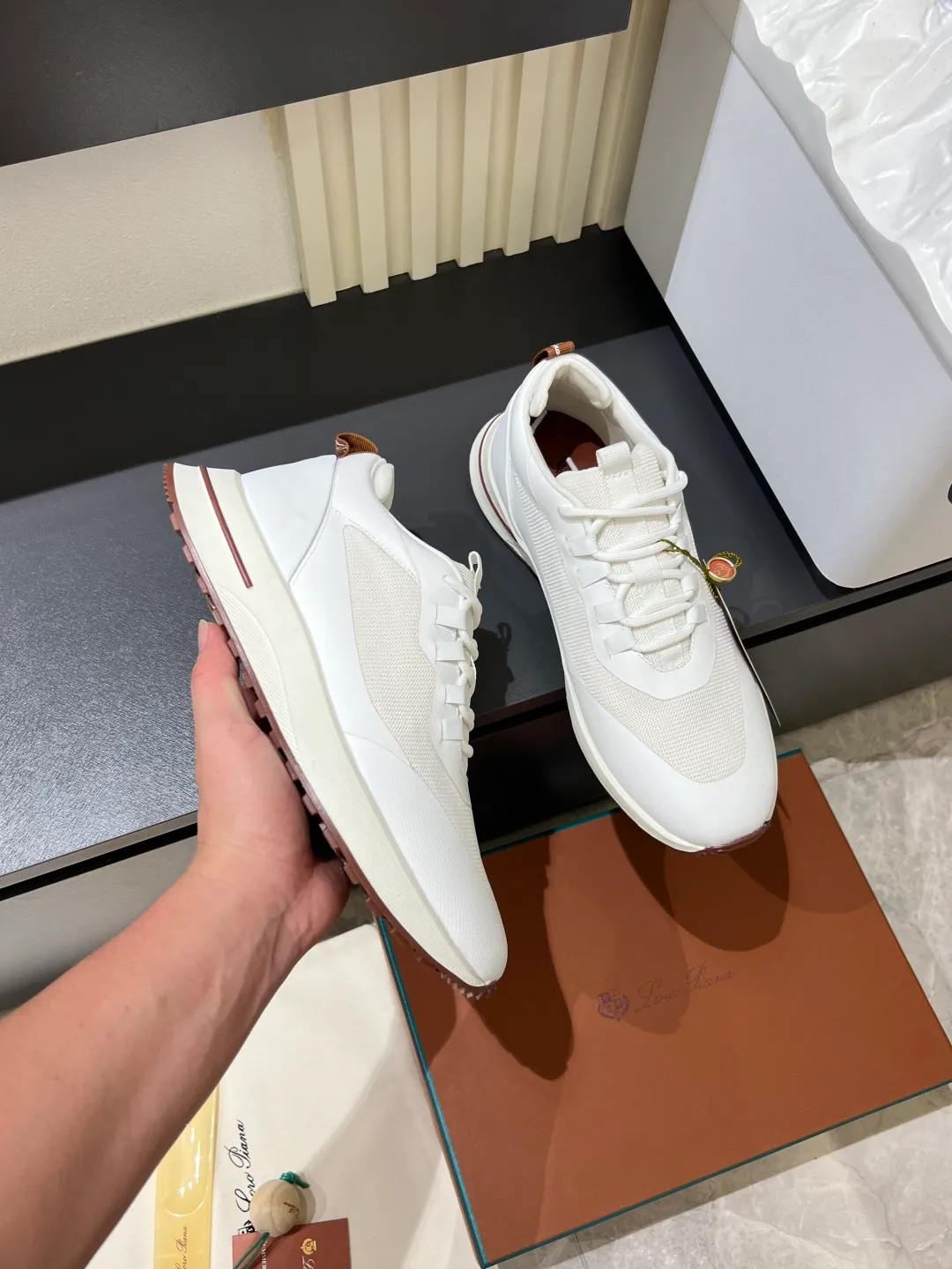 Men's men's shoes 💰p480 Loro men's shoes 💰piana niche classic jogging shoes, men's lace-up casual shoes and sneakers, high-quality lightweight and comfortable fabrics, suitable for outdoor leisure, the color scheme is young and energetic, and it looks great with sportswear or casual suits! Size: 38-44 (45 customized)